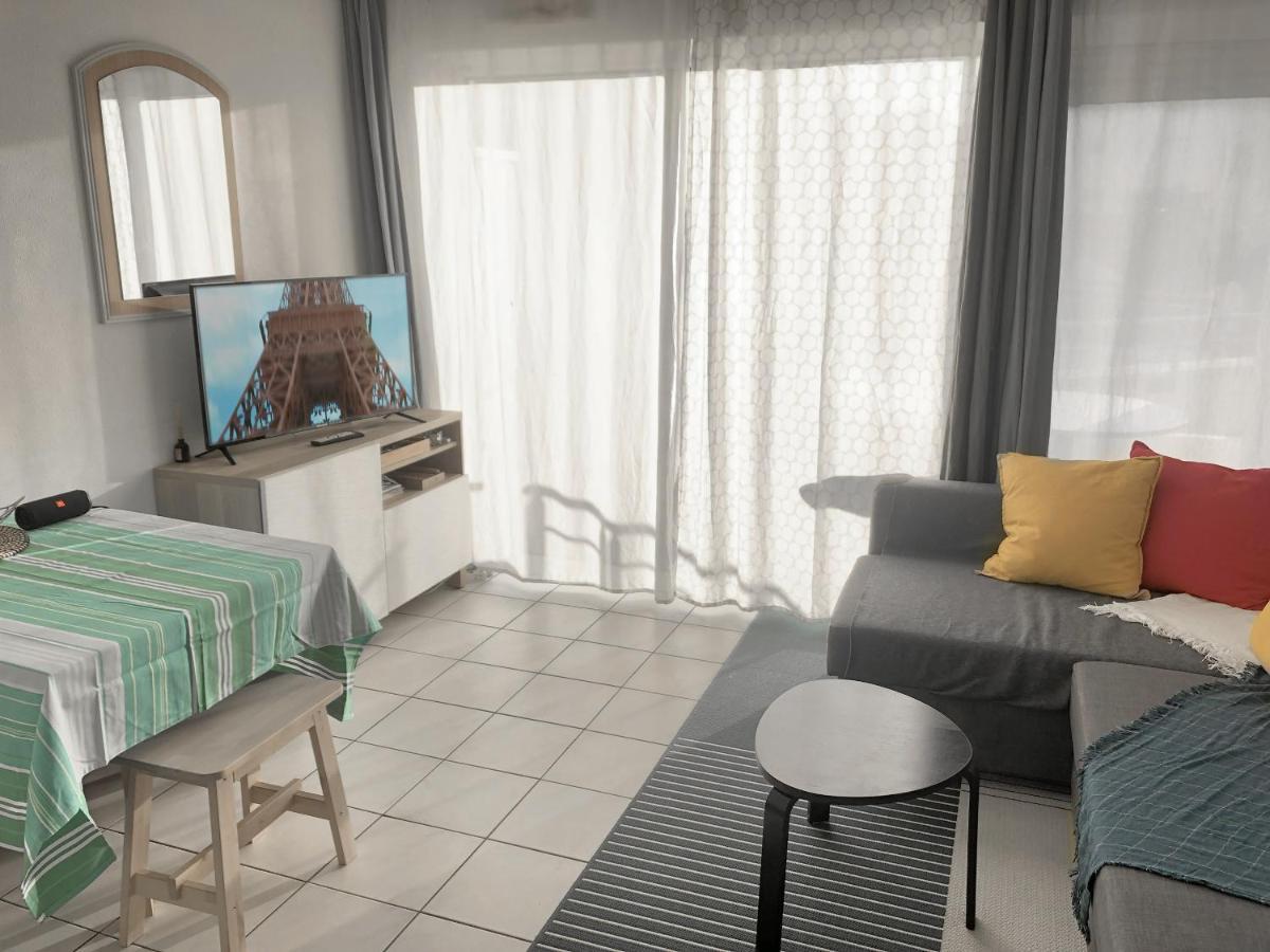 Studio Au Calme Avec Piscine, Face Golf, Parking Gratuit, Tout A Pied A 10Mn Centre Ville Ciboure Kültér fotó